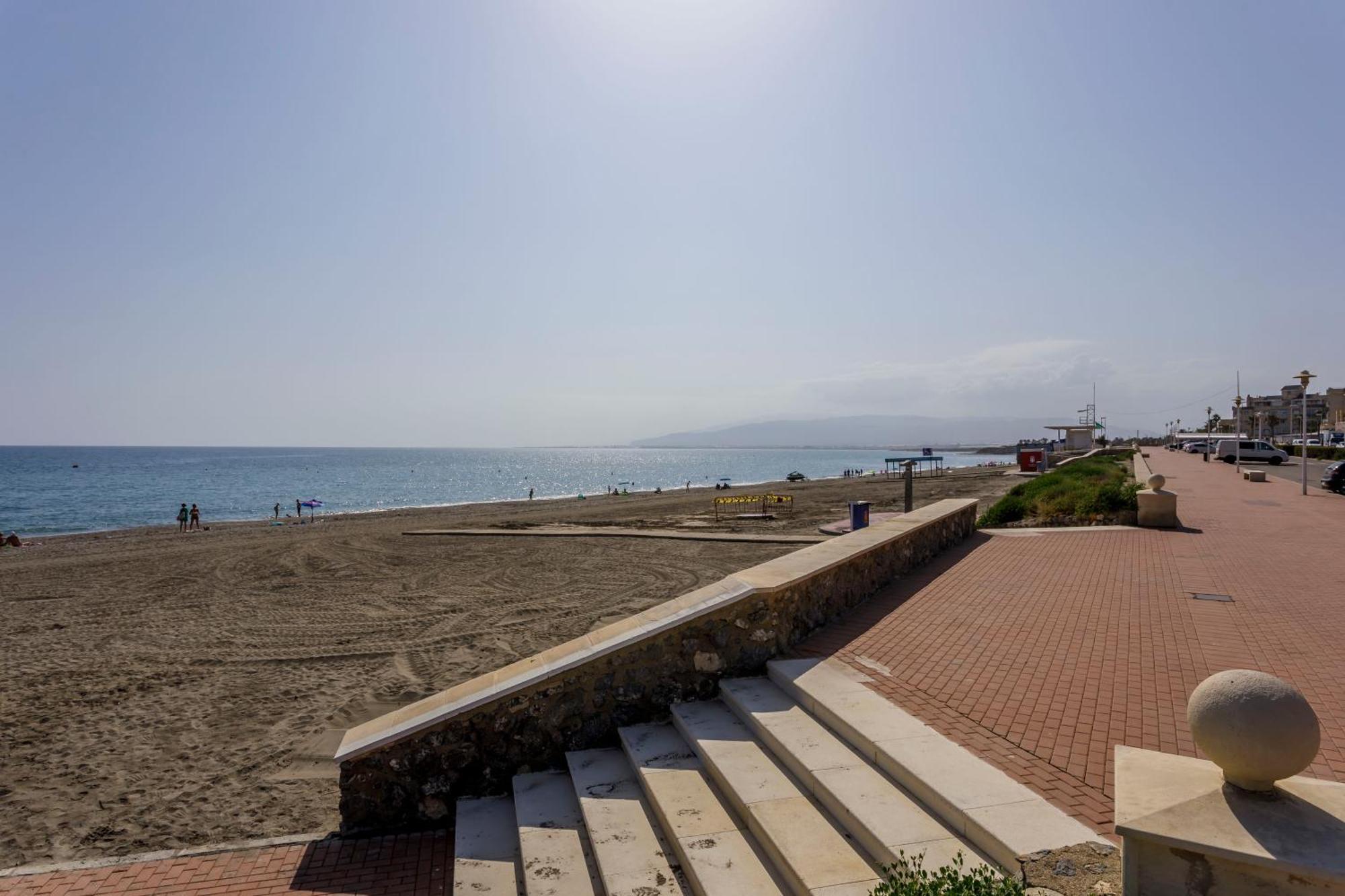 Bajo Primera Linea Playa, Retamar, Cabo De Gata, Wifi Retamar  Εξωτερικό φωτογραφία